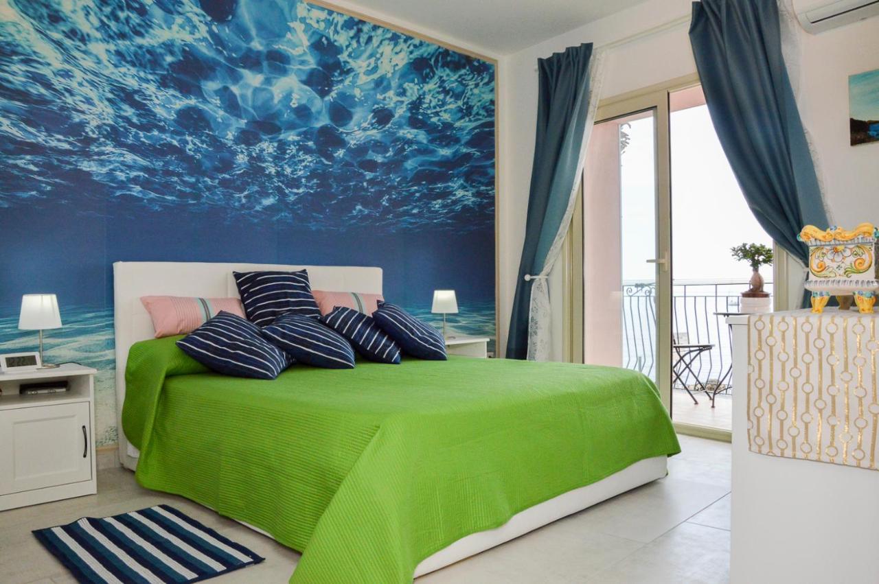 Sun Sea House Taormina Apartment จีอาร์ดีนี นักซอส ภายนอก รูปภาพ